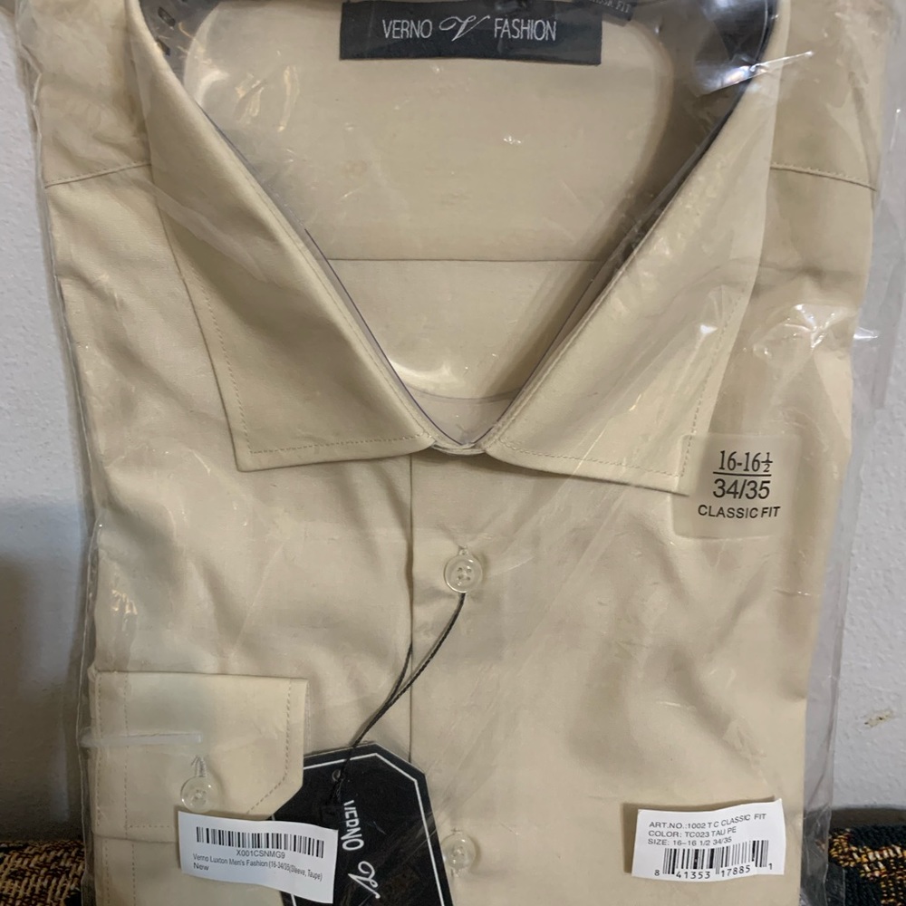 Men dress shirt nwt